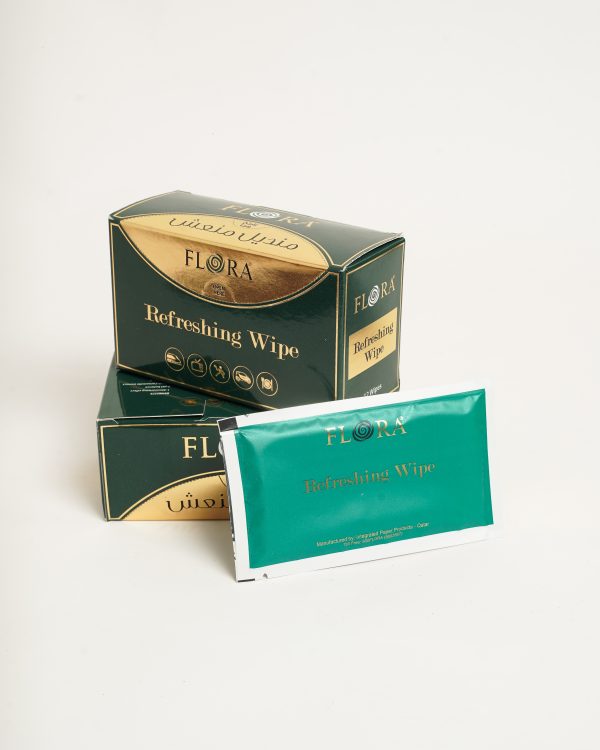 Flora Refreshing Wipes - 12 Wipes / Box